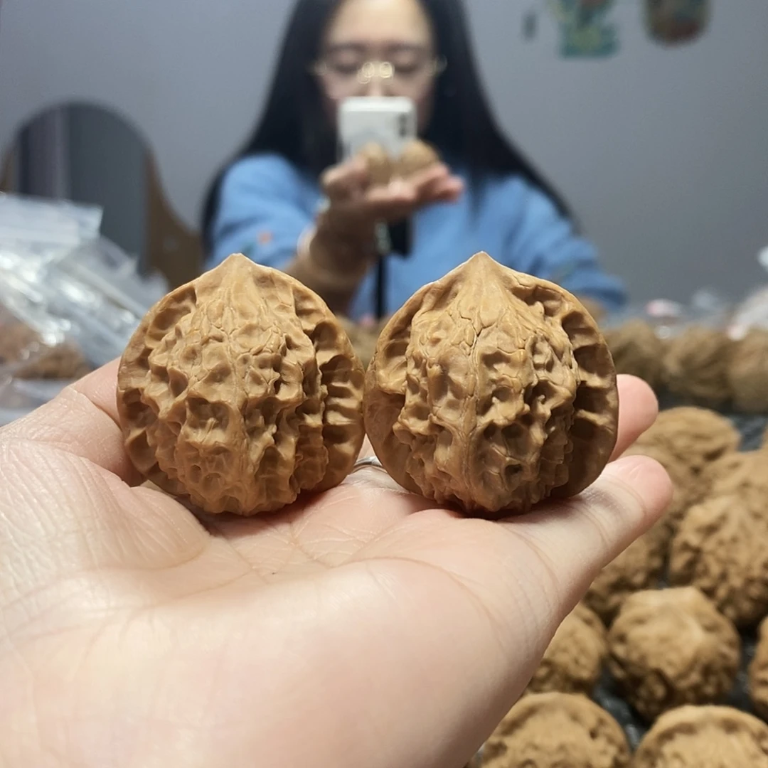 吊坠桃核 玲珑 38