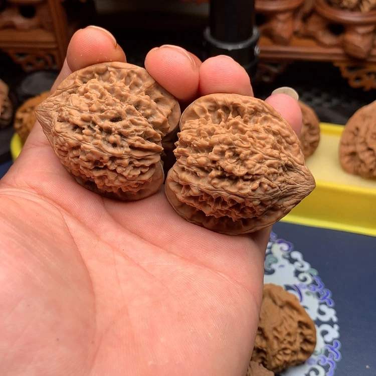 【闪购商品】把件桃核42满天星