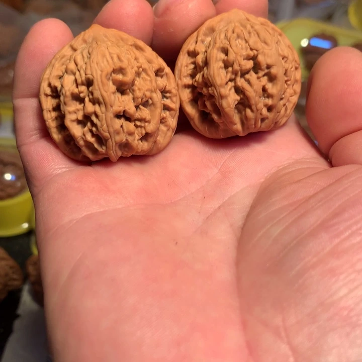 那***啥吊坠文玩核桃马力38