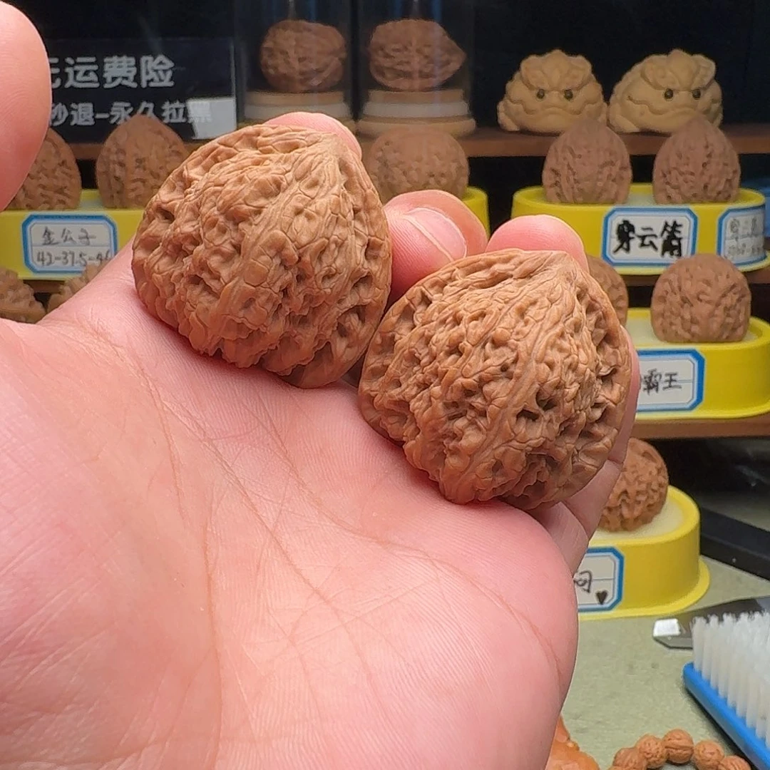 把件文玩核桃红宝石38全品