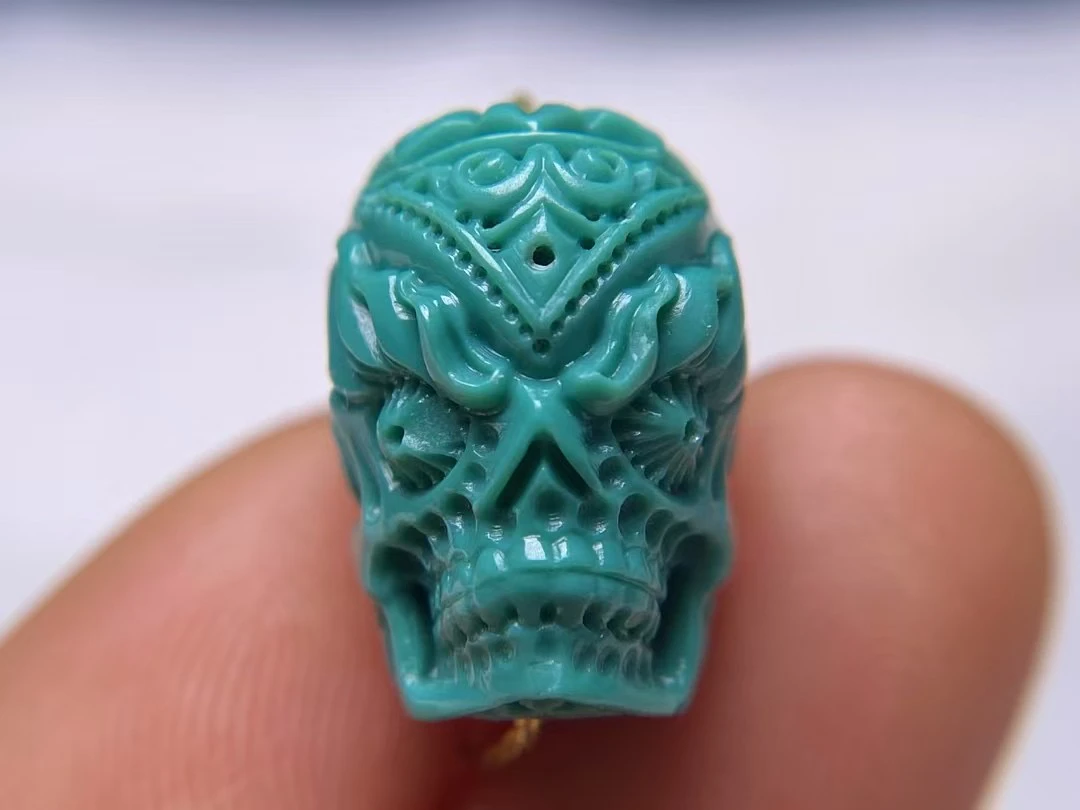 【精品恶灵背云】 原矿高瓷恶灵背云，17.5x16.8x12mm，重4.8克（253）