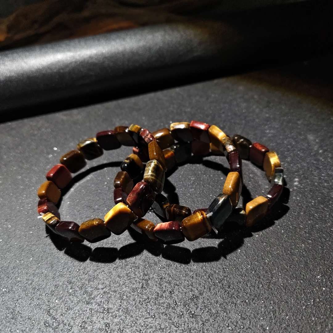 【黑胖珠宝】 H0914 彩虎眼手排多样性发其一