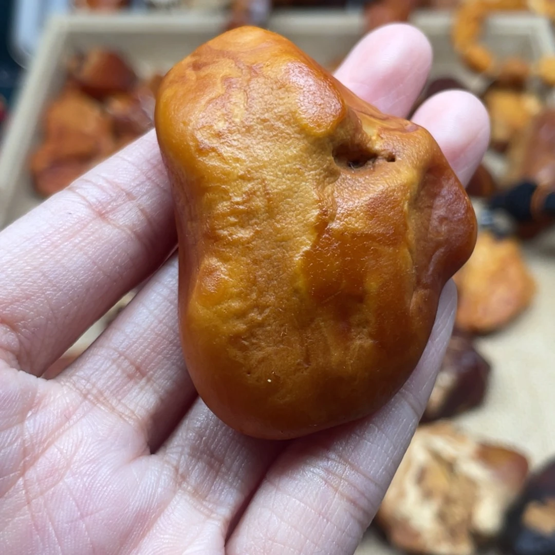 琥珀未镶嵌珠宝奇石