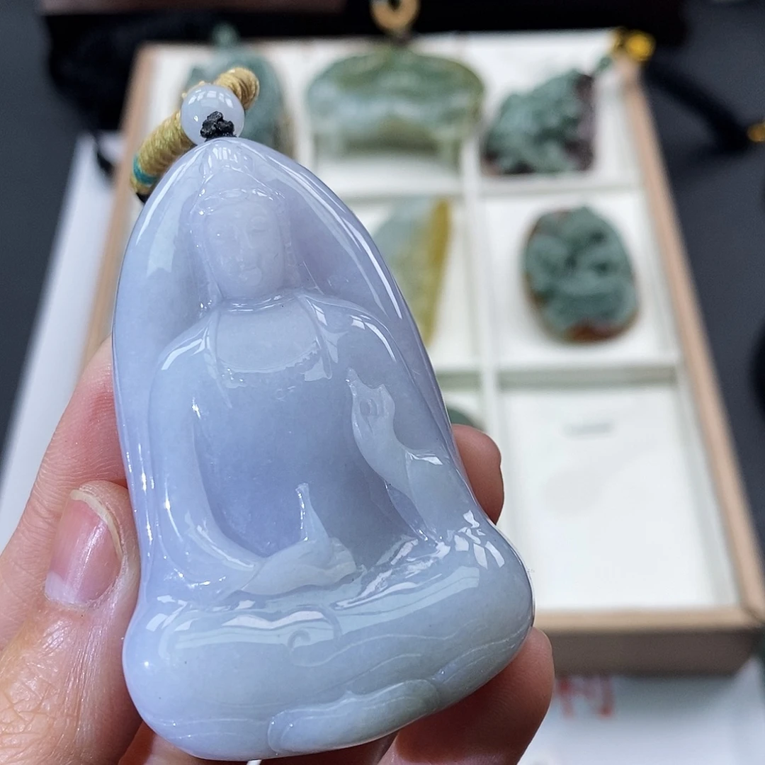 慎***独翡翠未镶嵌颈饰缅甸翡翠a货  素衣观音