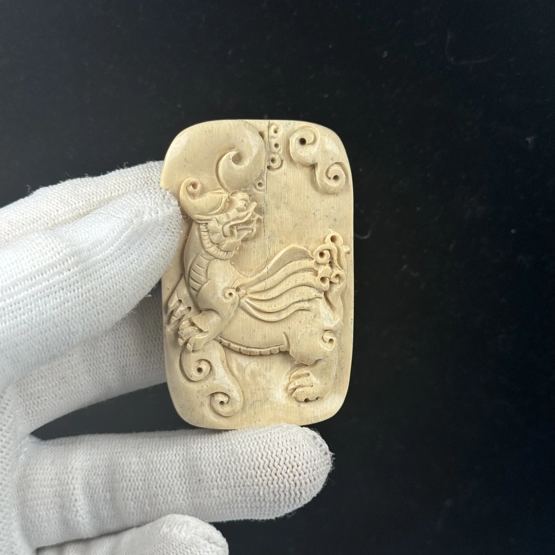 E5118天然猛犸雕刻牌38*60mm一物一图 支持鉴定 假一