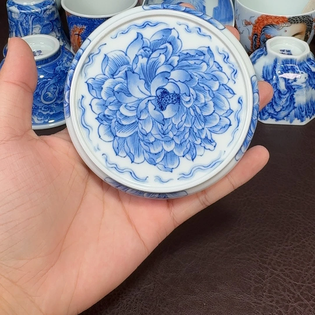 现代景德镇陶瓷杯
