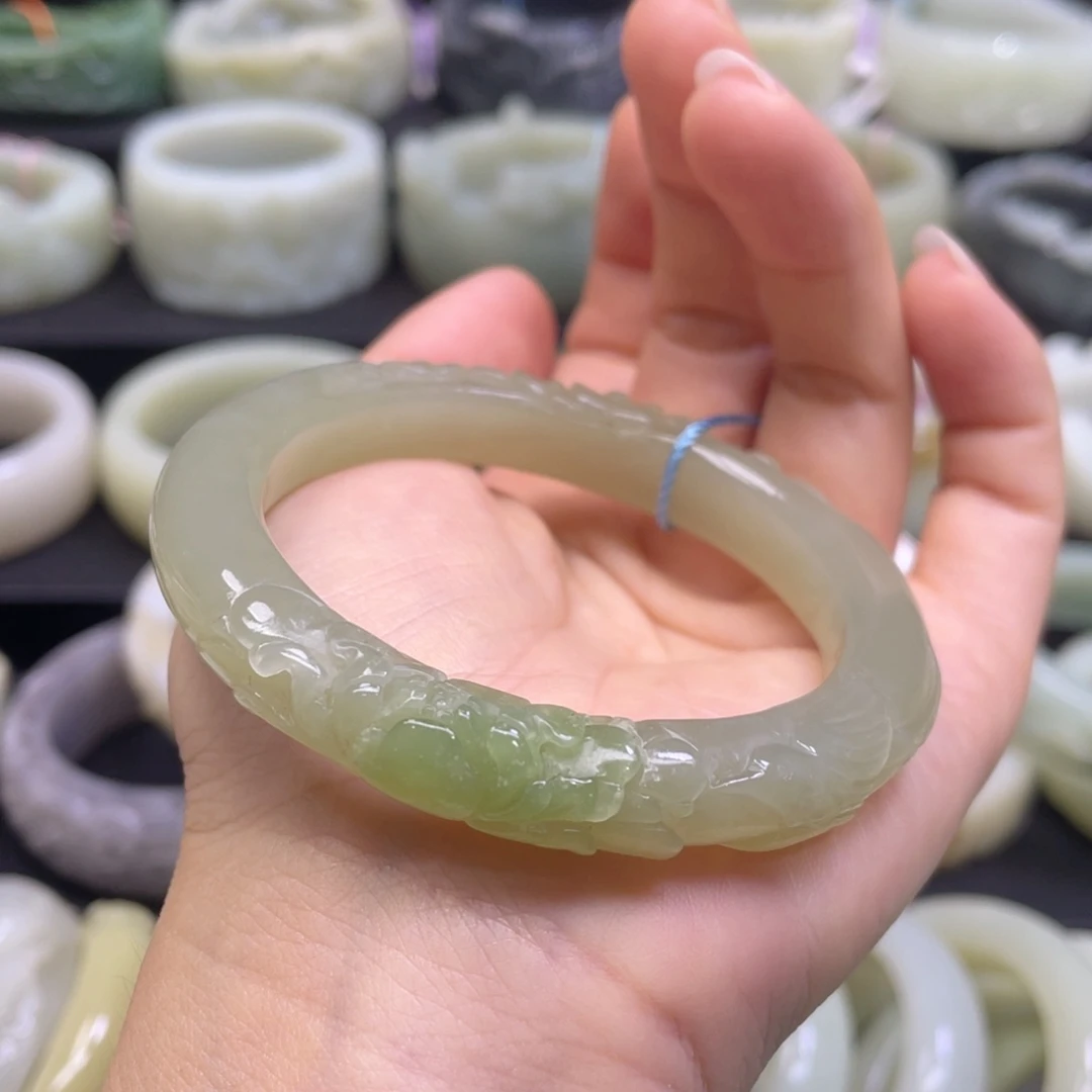 和田玉手镯未镶嵌38