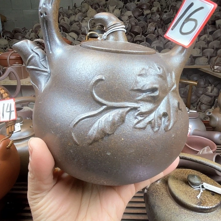 紫砂等珍贵文物的保护工作也得到