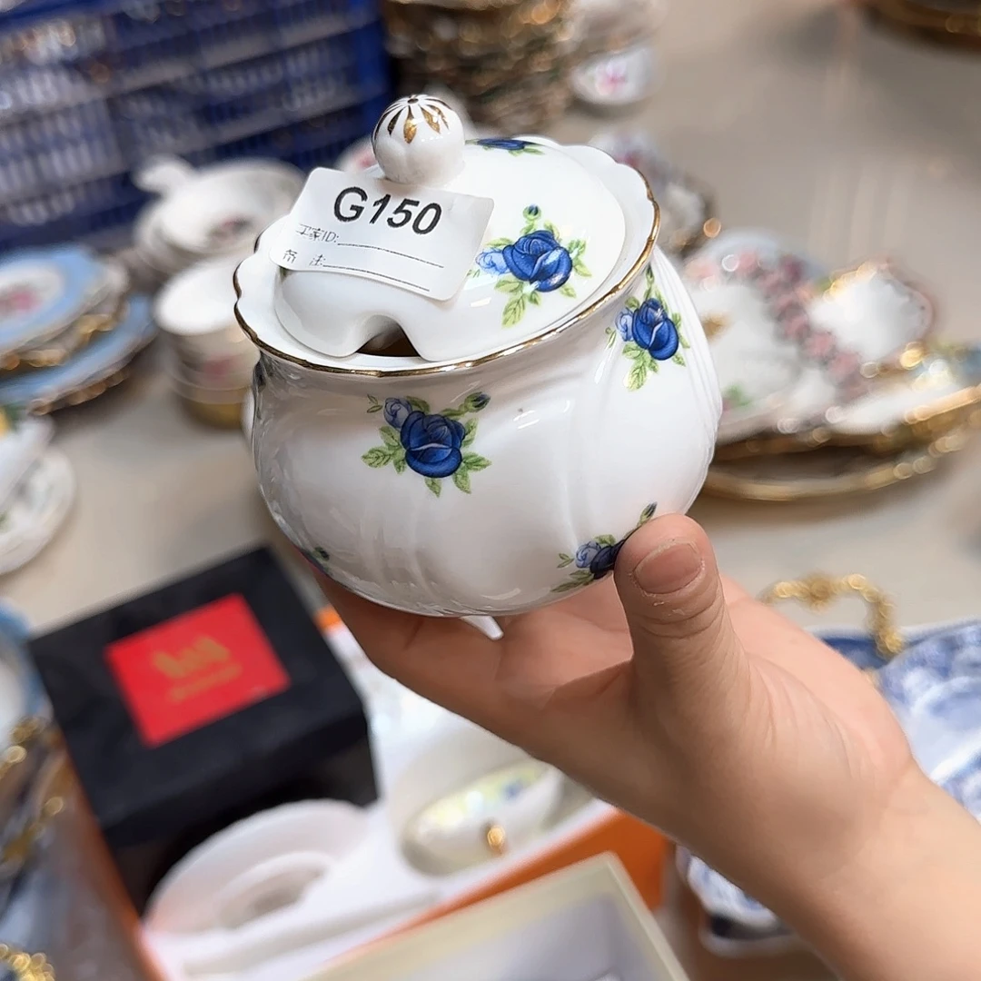 冠衡陶瓷艺术中心