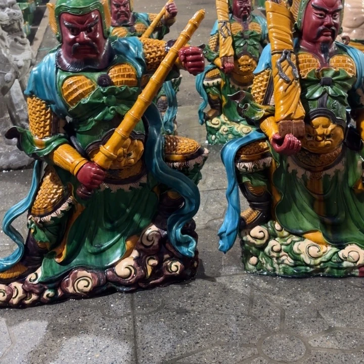 幕***茶陶土琉璃三彩门神