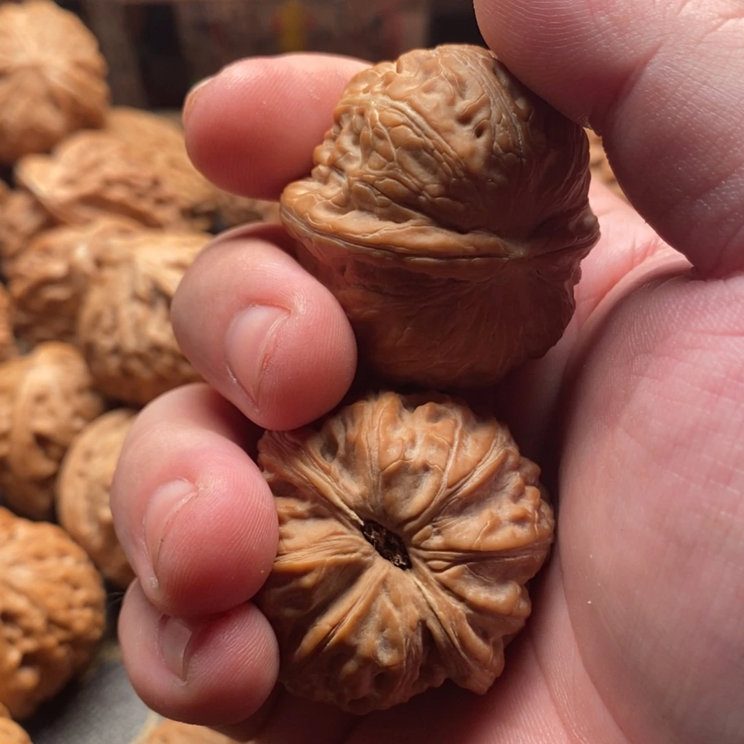 忘***༣文玩核桃吊坠文玩核桃