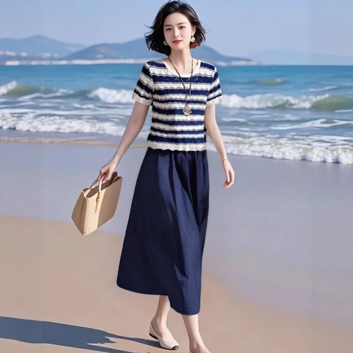 [工厂直销套装]夏新款时尚通勤条纹镂空上衣高腰a字裙99454+Q254