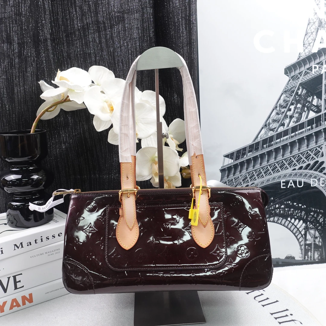 95新 LouisVuitton/路易威登 单肩包/T20165379