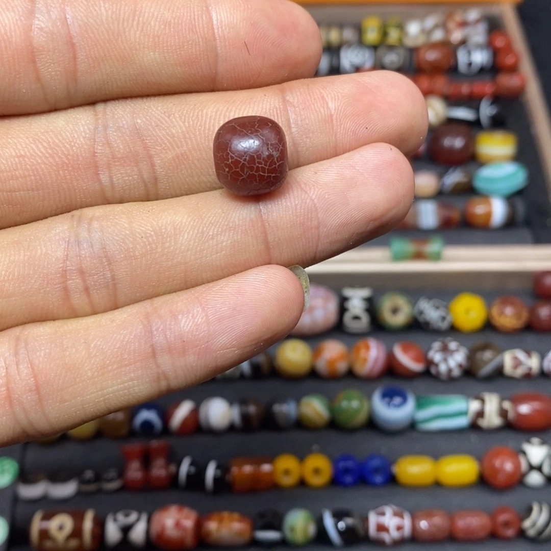 玛瑙/玉髓未镶嵌珠宝半成品猫**?