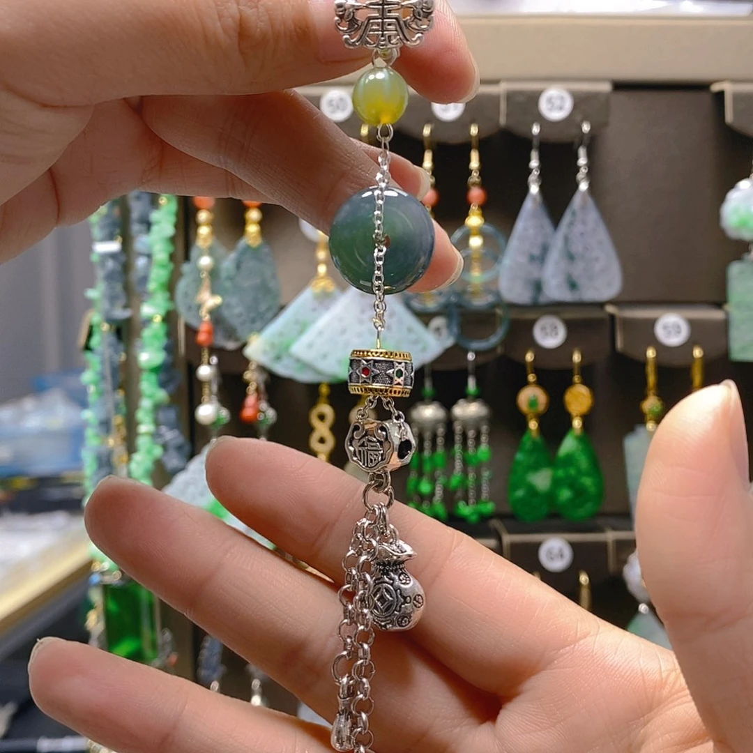 未镶嵌翡翠耳饰翡翠