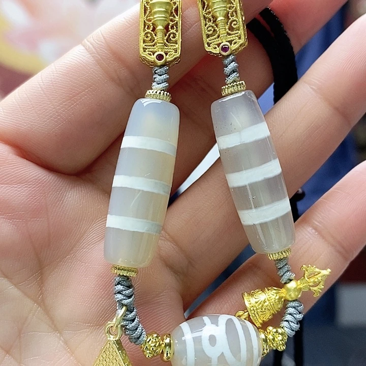 玛瑙/玉髓颈饰合金