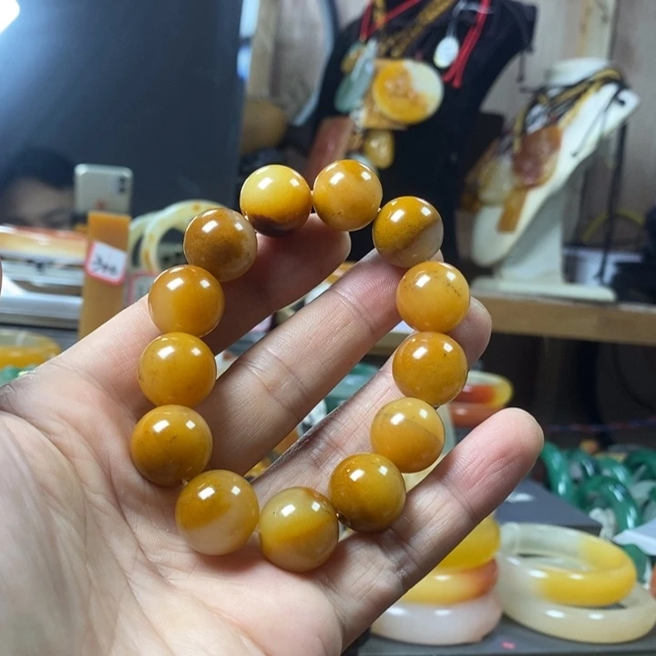 石英质玉（黄龙玉）未镶嵌手链