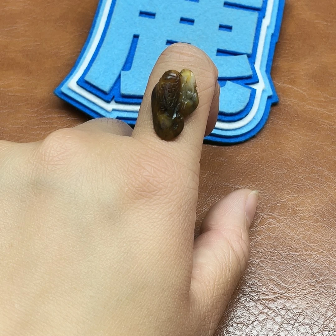 和田玉未镶嵌车挂