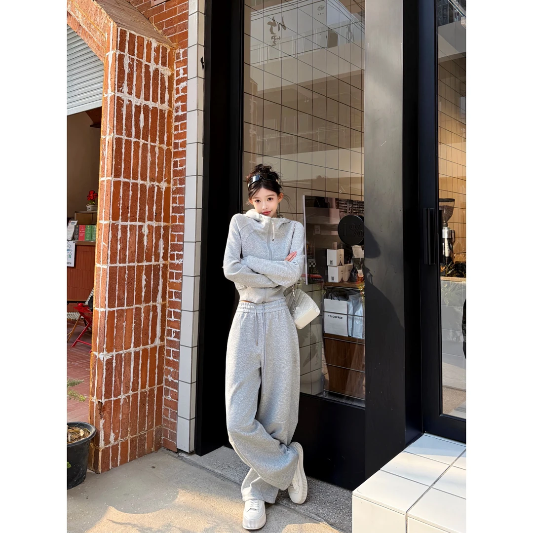 依凡芙新品欧若风穿搭棉质连帽休闲套装JY720A/ZK