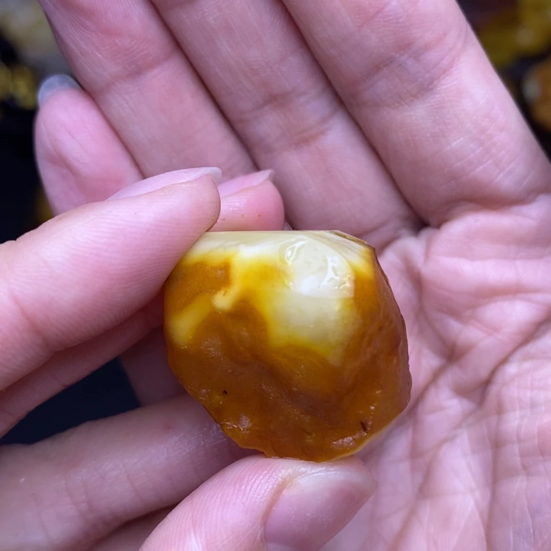 未镶嵌定制蜜蜡胖