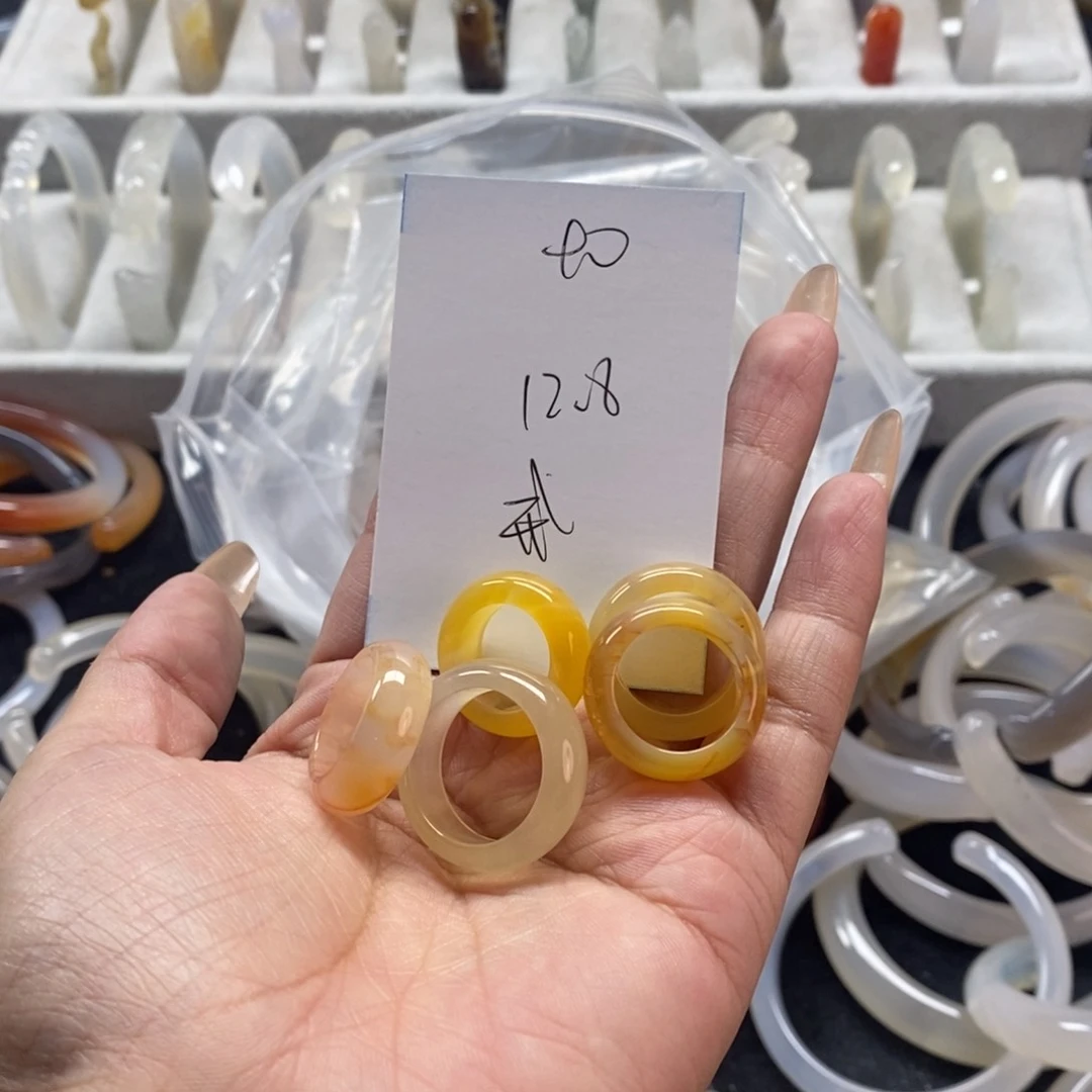 手镯玛瑙/玉髓未镶嵌90