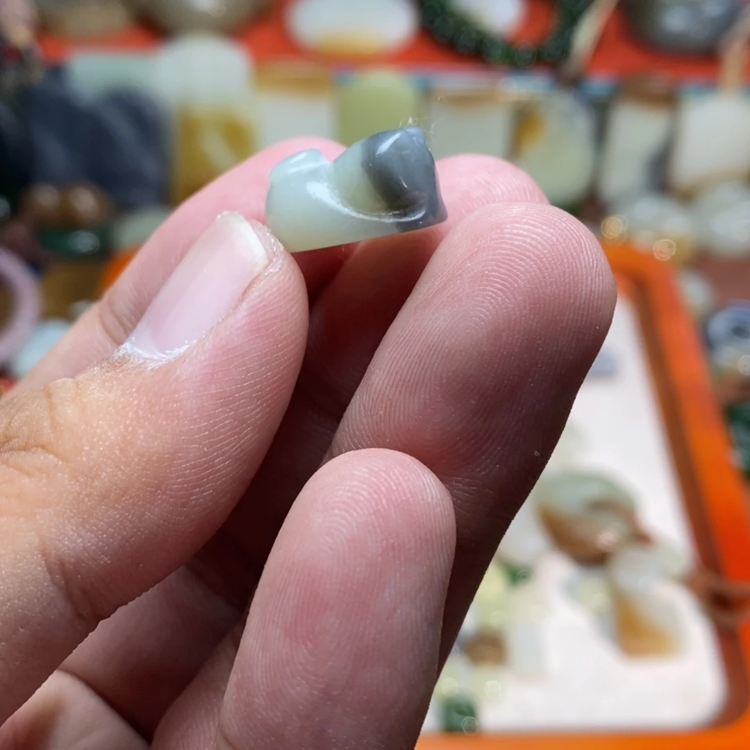 和田玉未镶嵌吊坠(不含链)