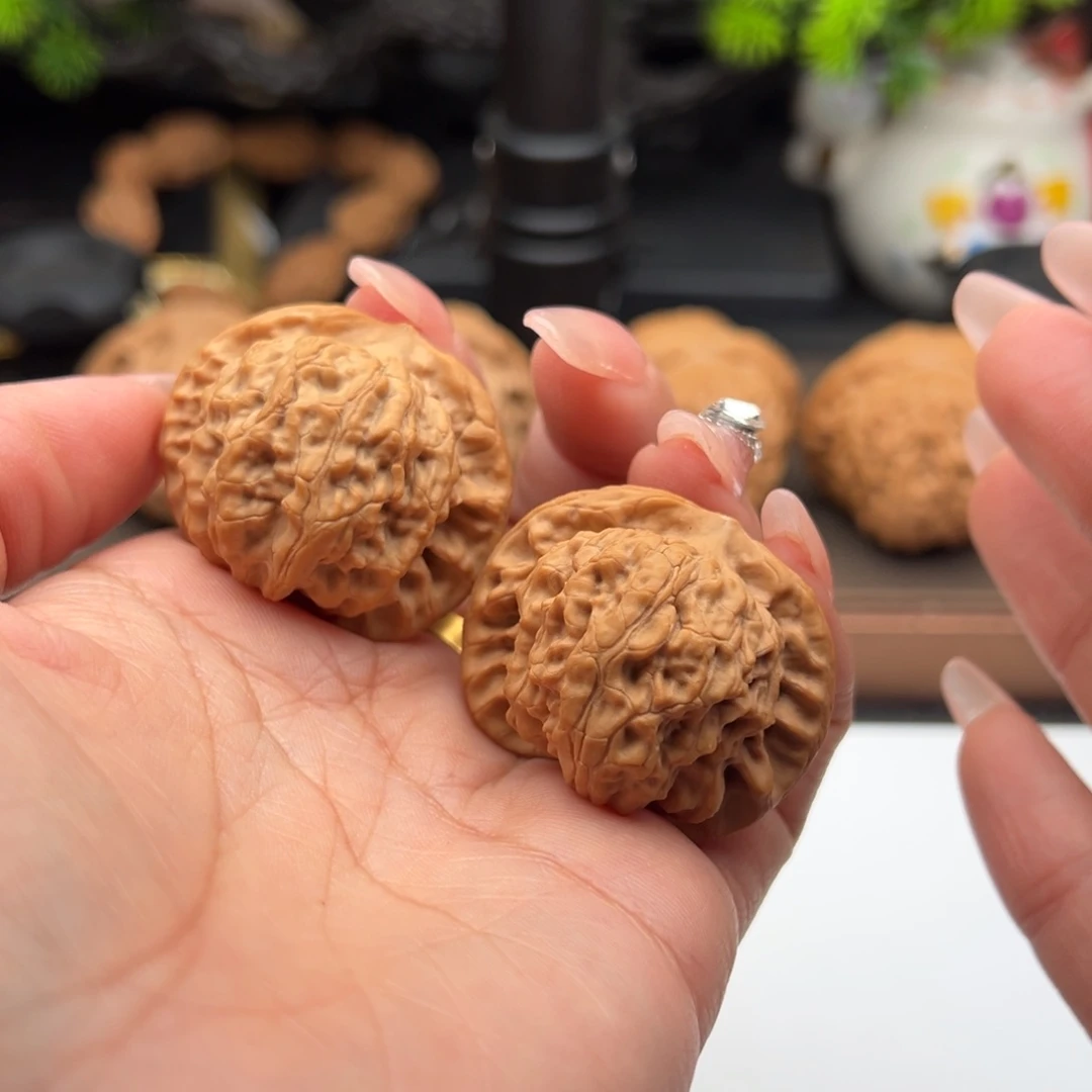 文玩核桃把件宽边