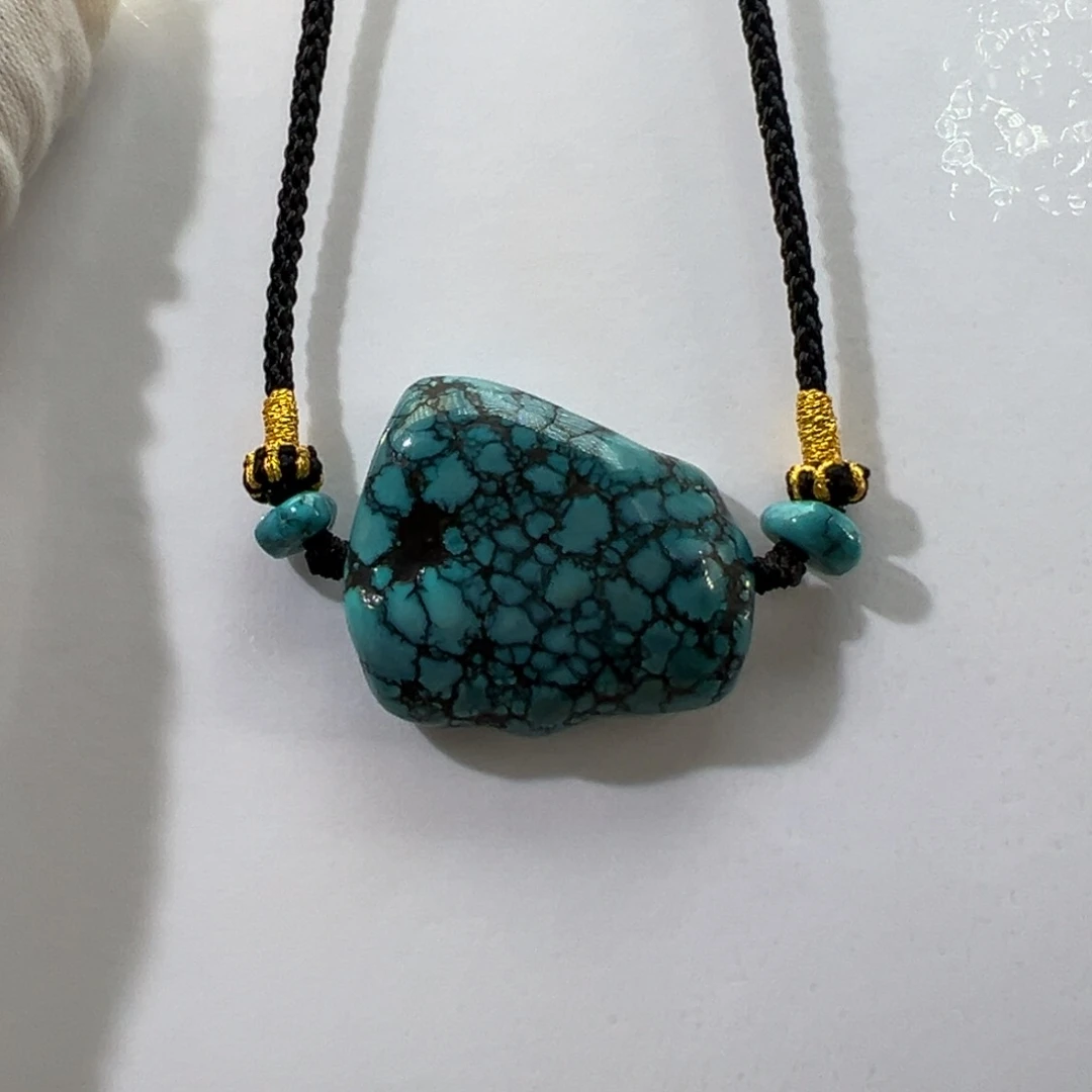 绿松石未镶嵌挂件