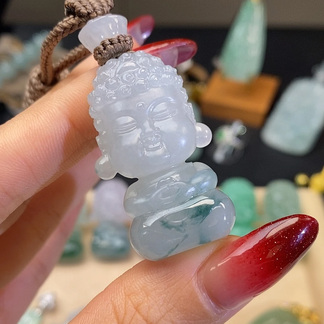 翡翠吊坠(不含链)未镶嵌不***班