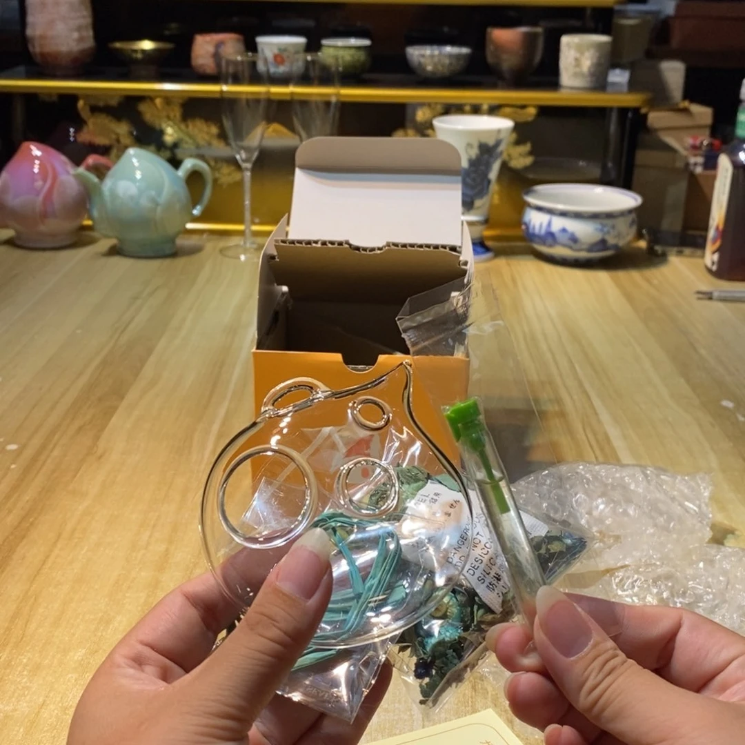 甄***妮易雅集工艺品有限公司
