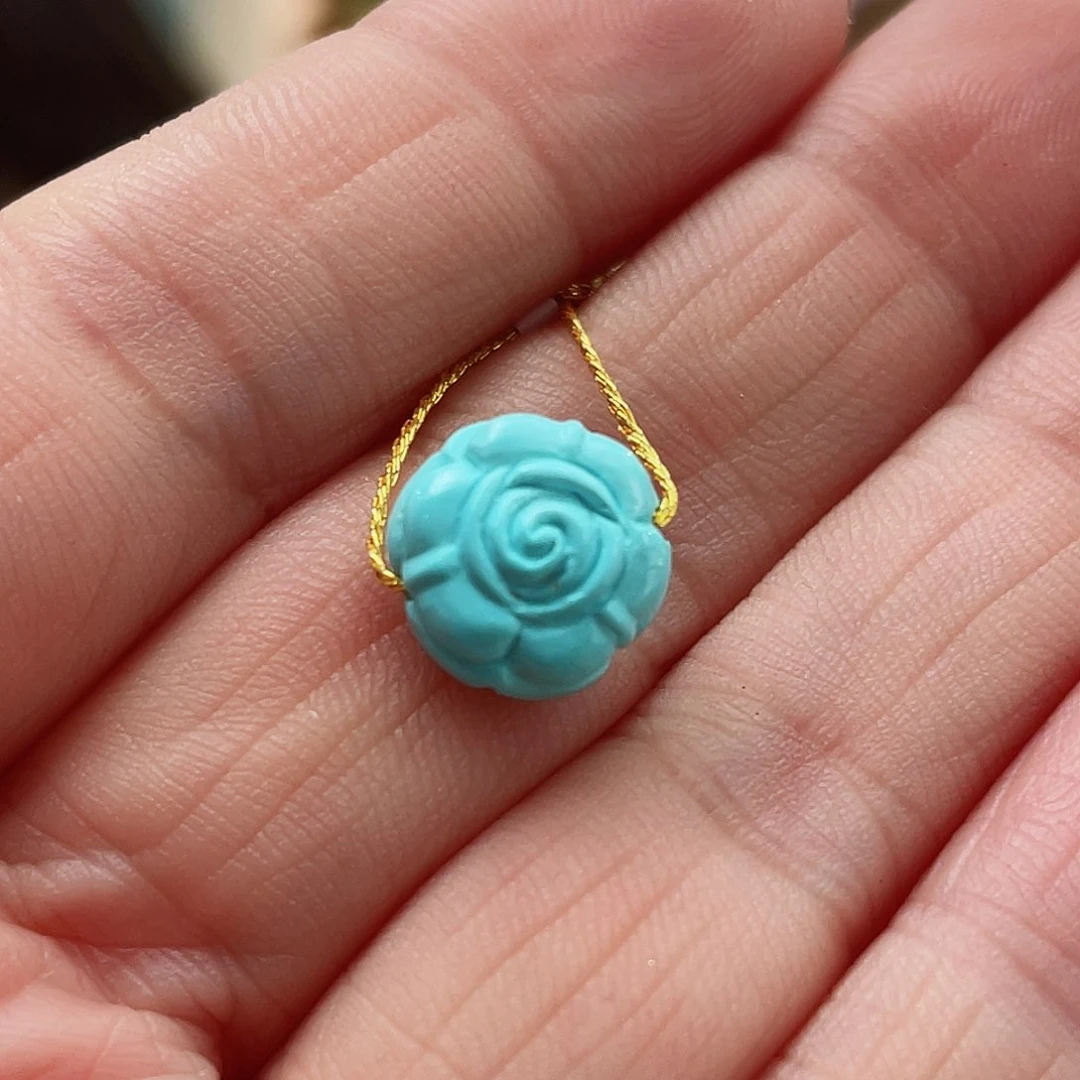 绿松石颈饰未镶嵌