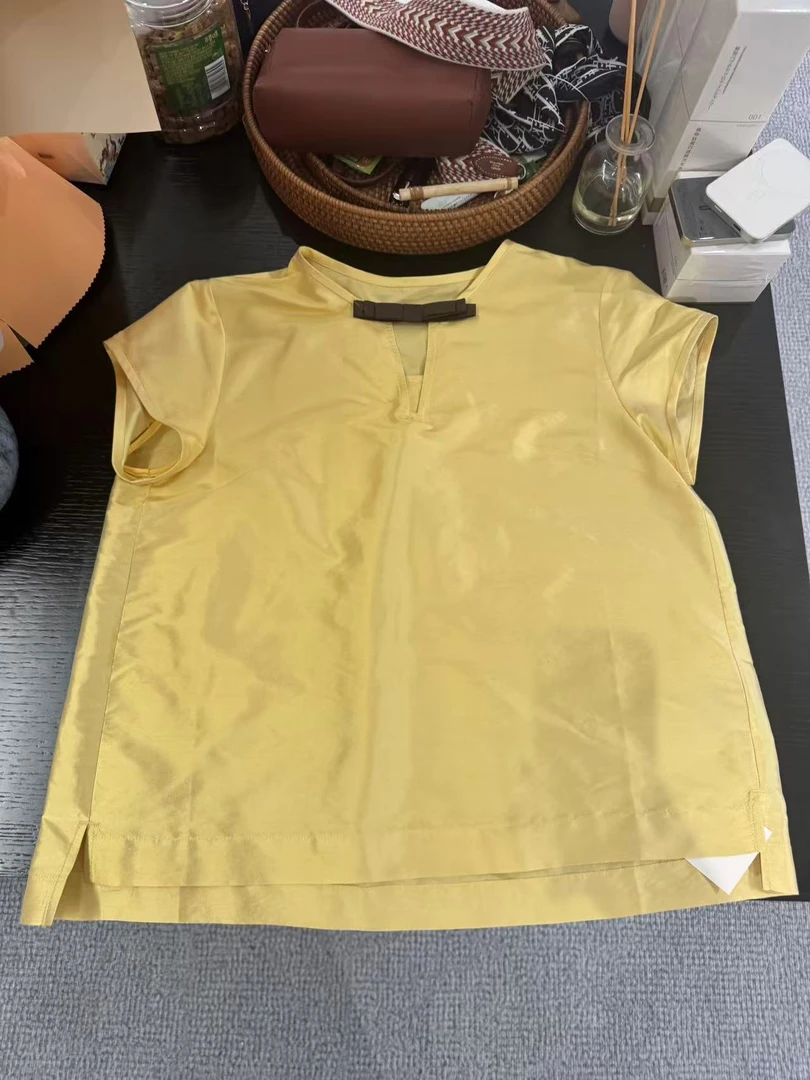 新款时尚百搭T恤 YT9847