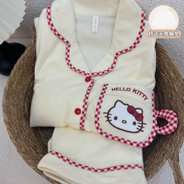 【茶杯kiki】带胸垫加厚牛奶德绒长袖睡衣女秋冬保暖厚款大码家居服