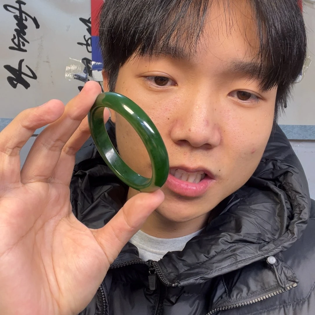 颈饰未镶嵌和田玉多样性
