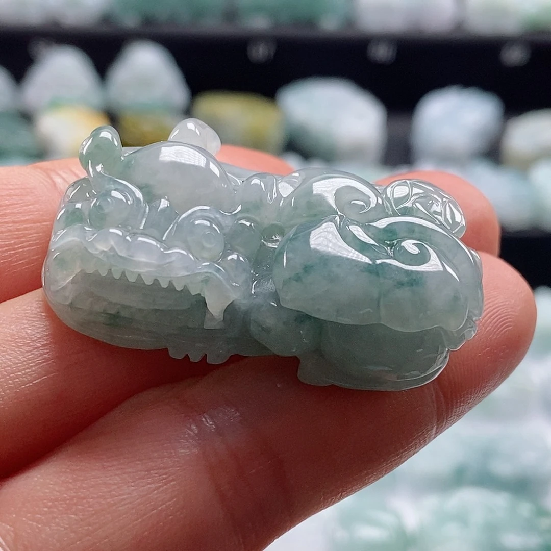 颈饰未镶嵌翡翠翡翠貔貅