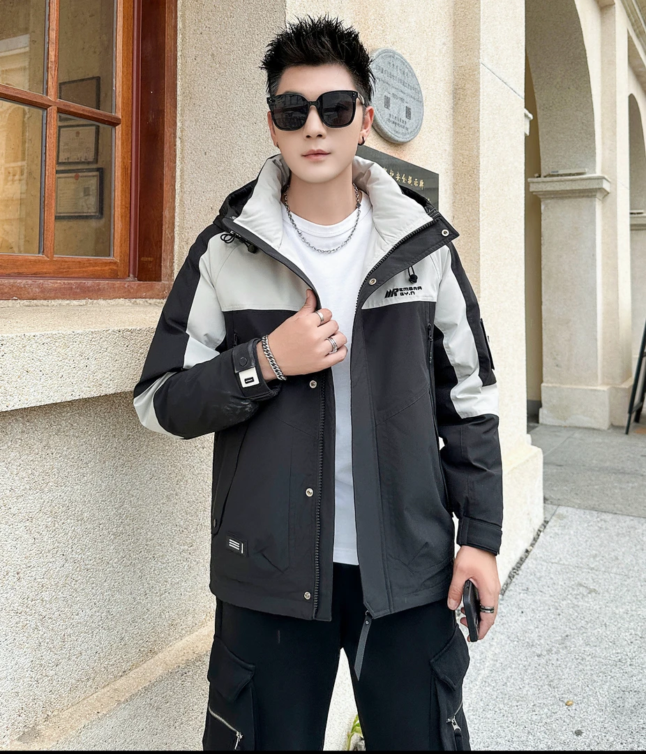 8508#【极寒户外冲锋衣 】冬季男士连帽短款加厚保暖外套