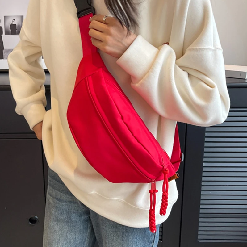 斜挎包男女同款小众休闲小挎包高级感男生胸包小背包男士手机腰包