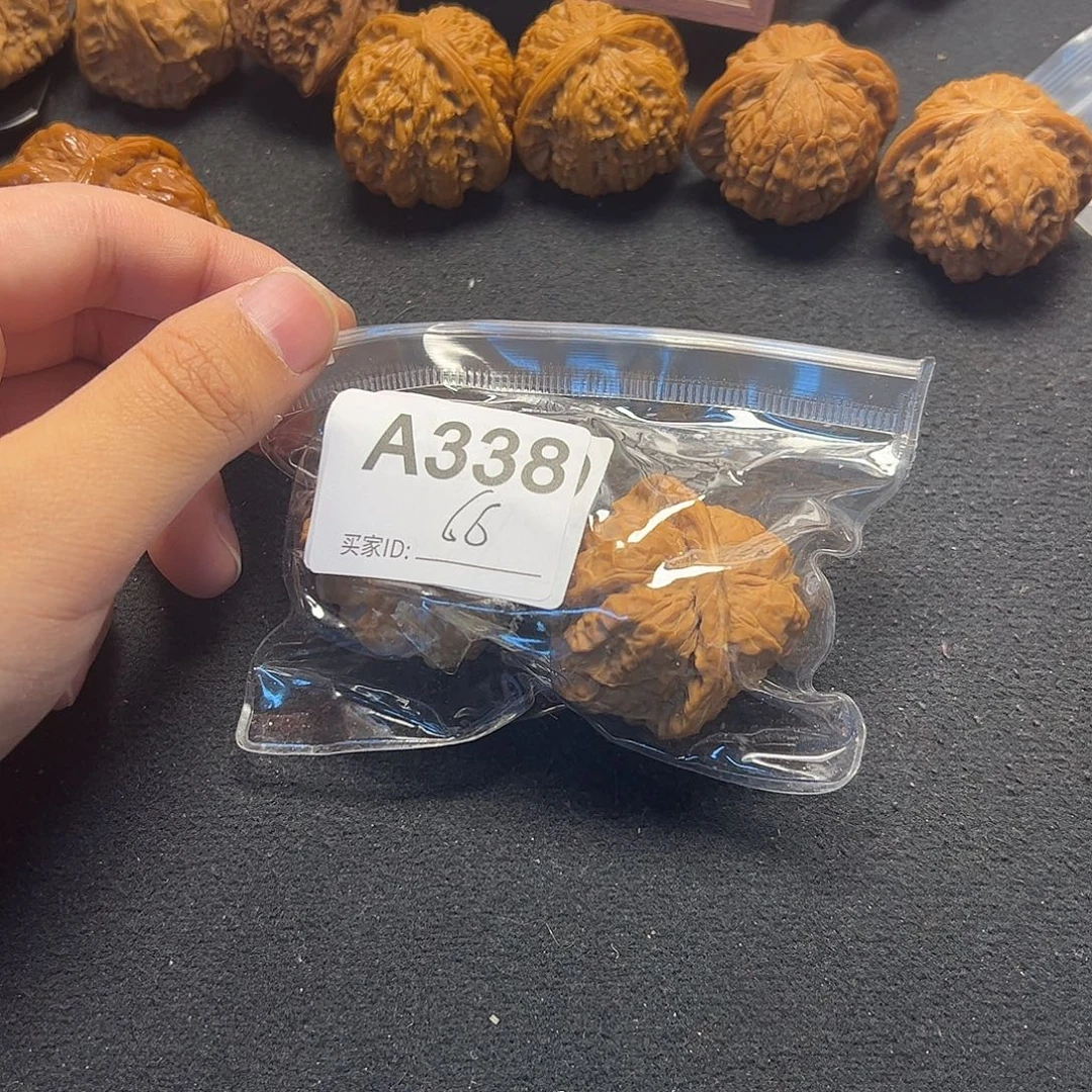 文玩核桃吊坠蛤蟆