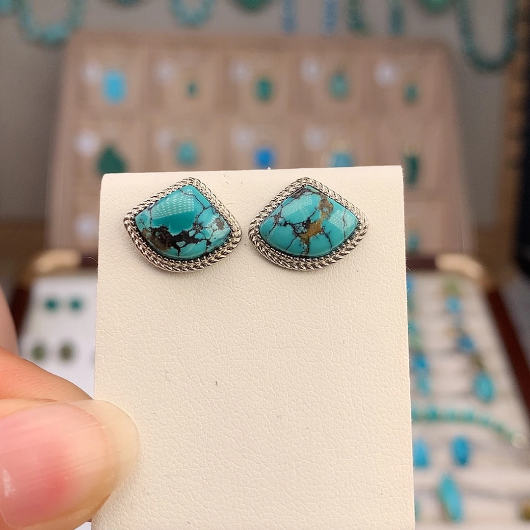 绿松石银S925镶嵌耳饰