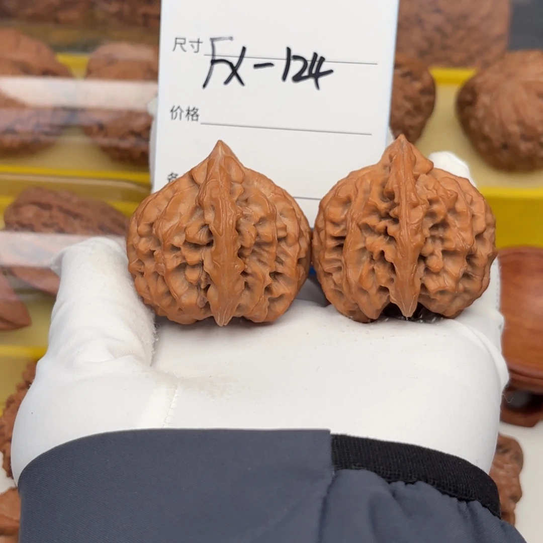 龙***怒吊坠文玩核桃龙门涧