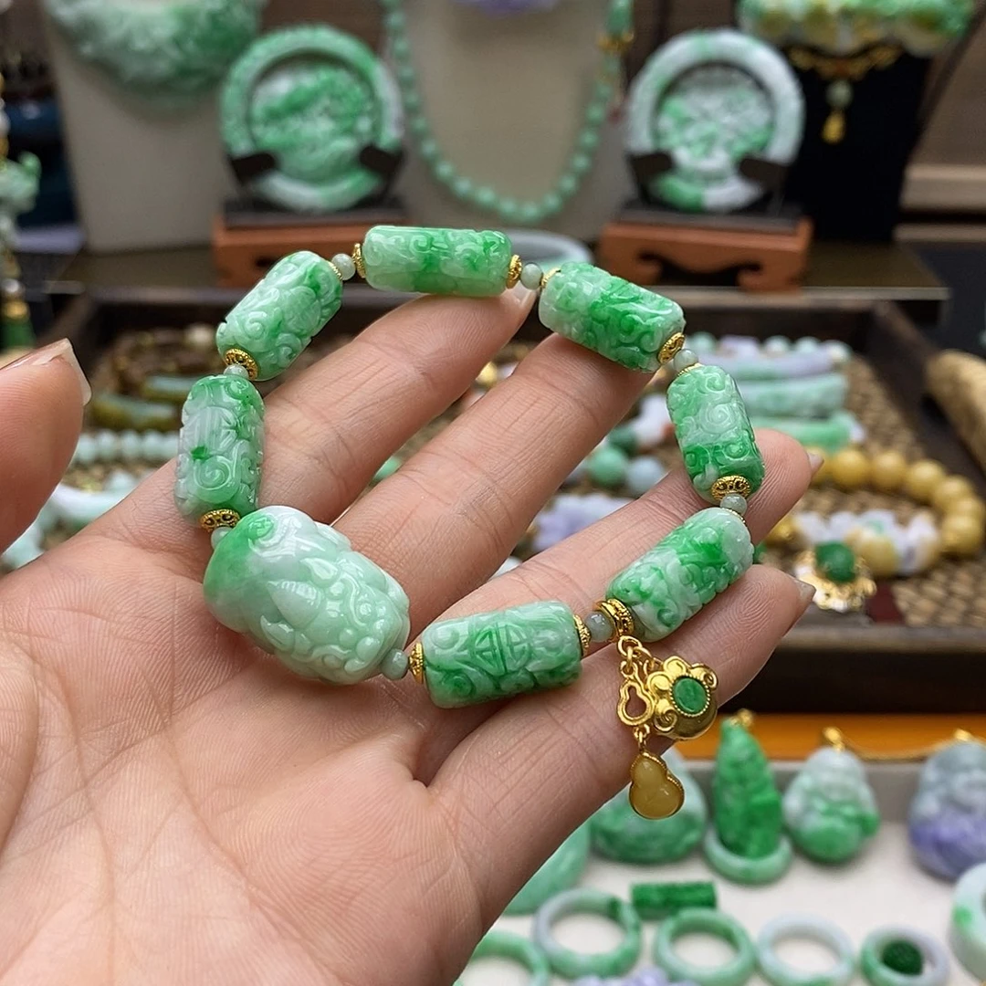 翡翠未镶嵌颈饰天然