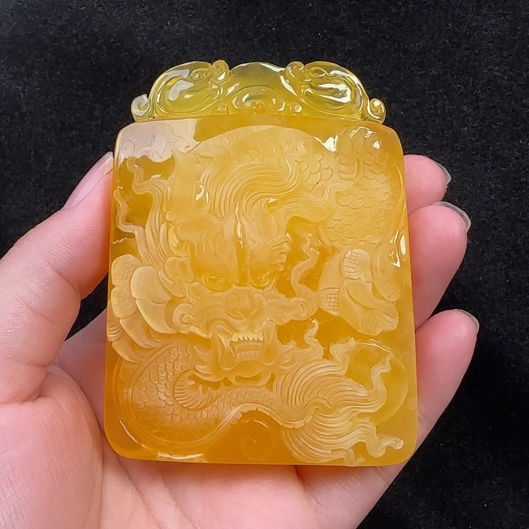 蜜蜡未镶嵌珠宝奇石