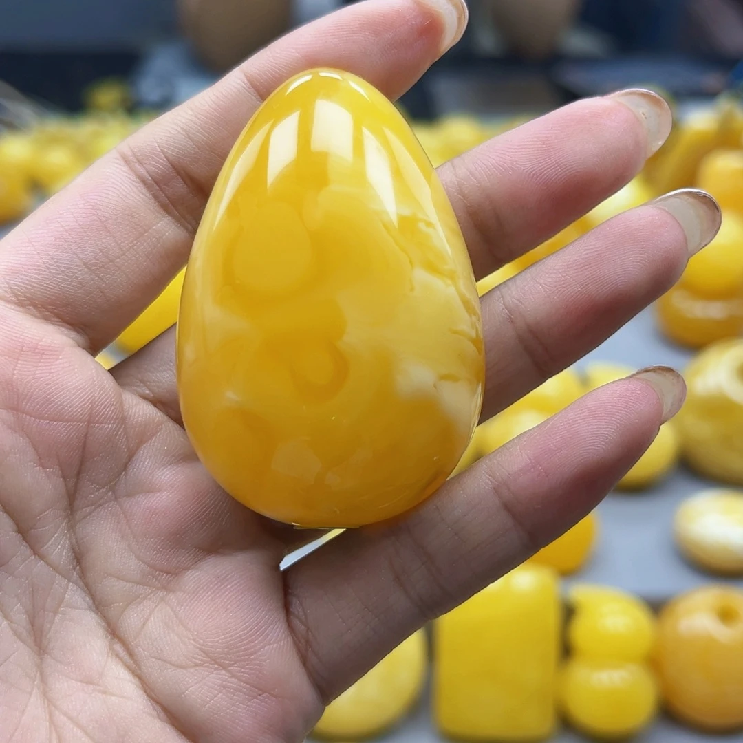若***兮蜜蜡未镶嵌珠宝奇石