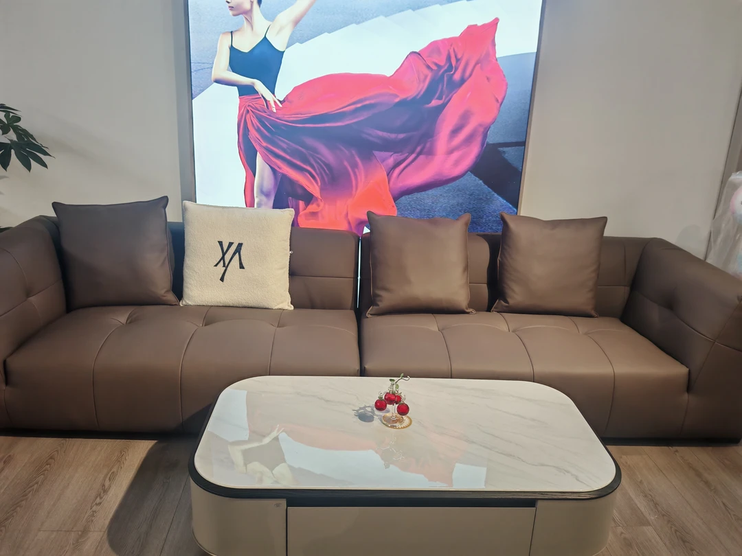 轻奢可伸缩简约意式纳帕皮艺沙发