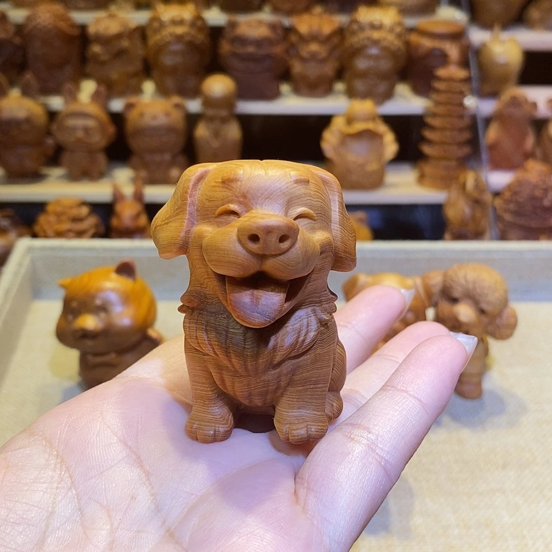 不***松木崖柏木雕手把件