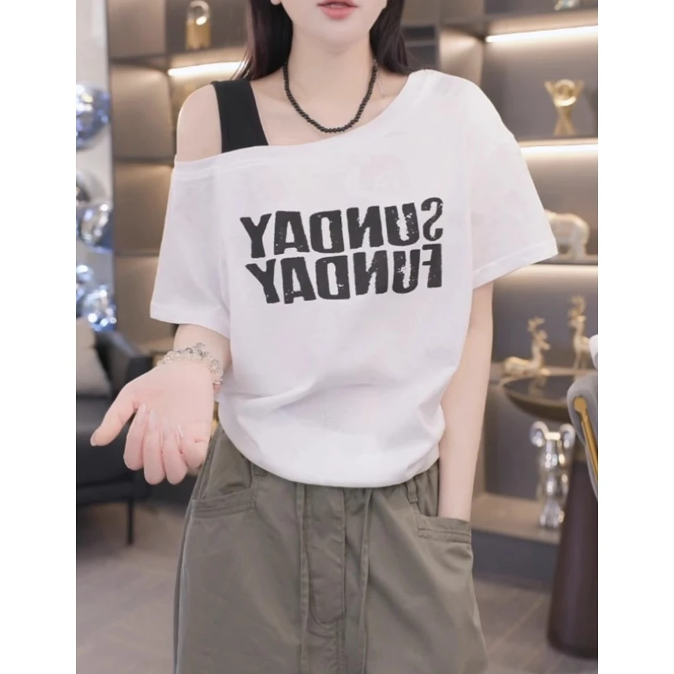 撞色吊带露肩斜领短袖T恤2025夏季新款韩版字母印花时尚百搭上衣
