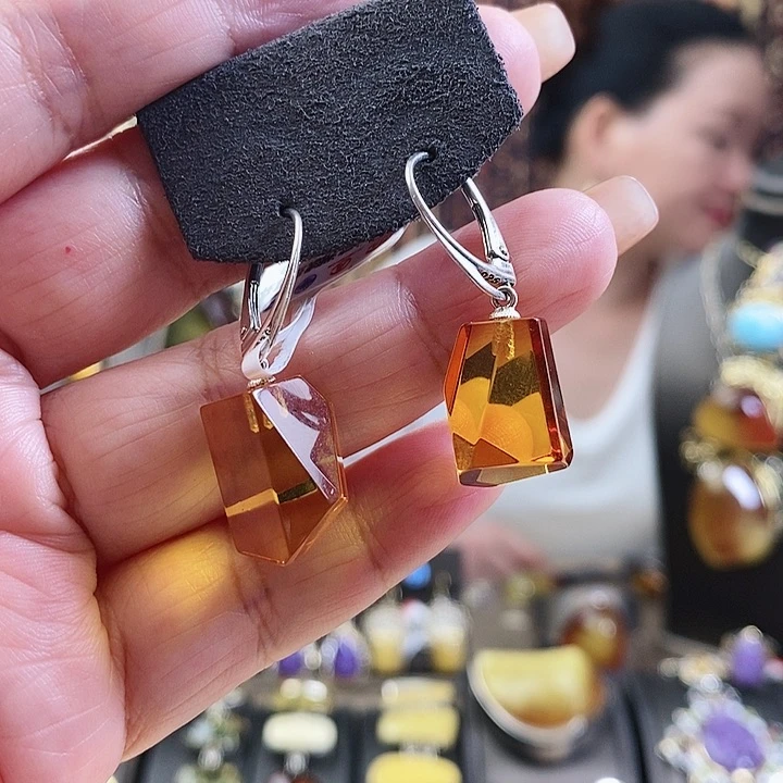 琥珀银S925镶嵌耳饰血珀耳环