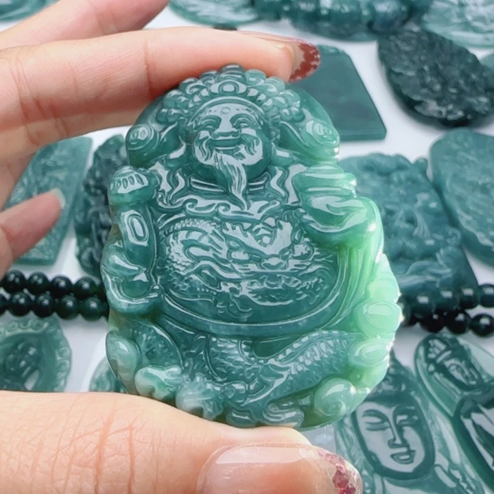 翡翠未镶嵌颈饰多样性发货天然A货翡翠