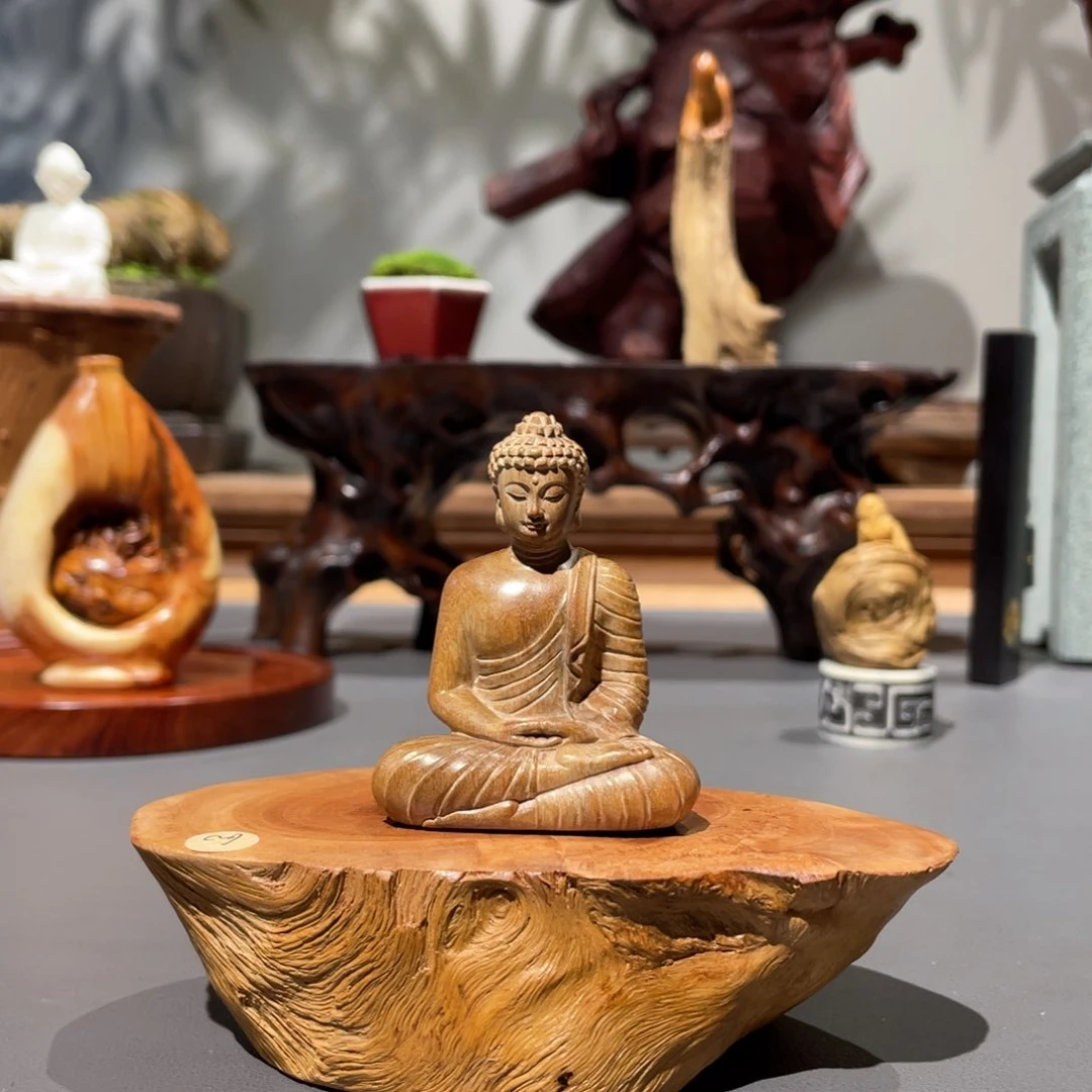 木爱荔枝木底座和老山檀香工艺品