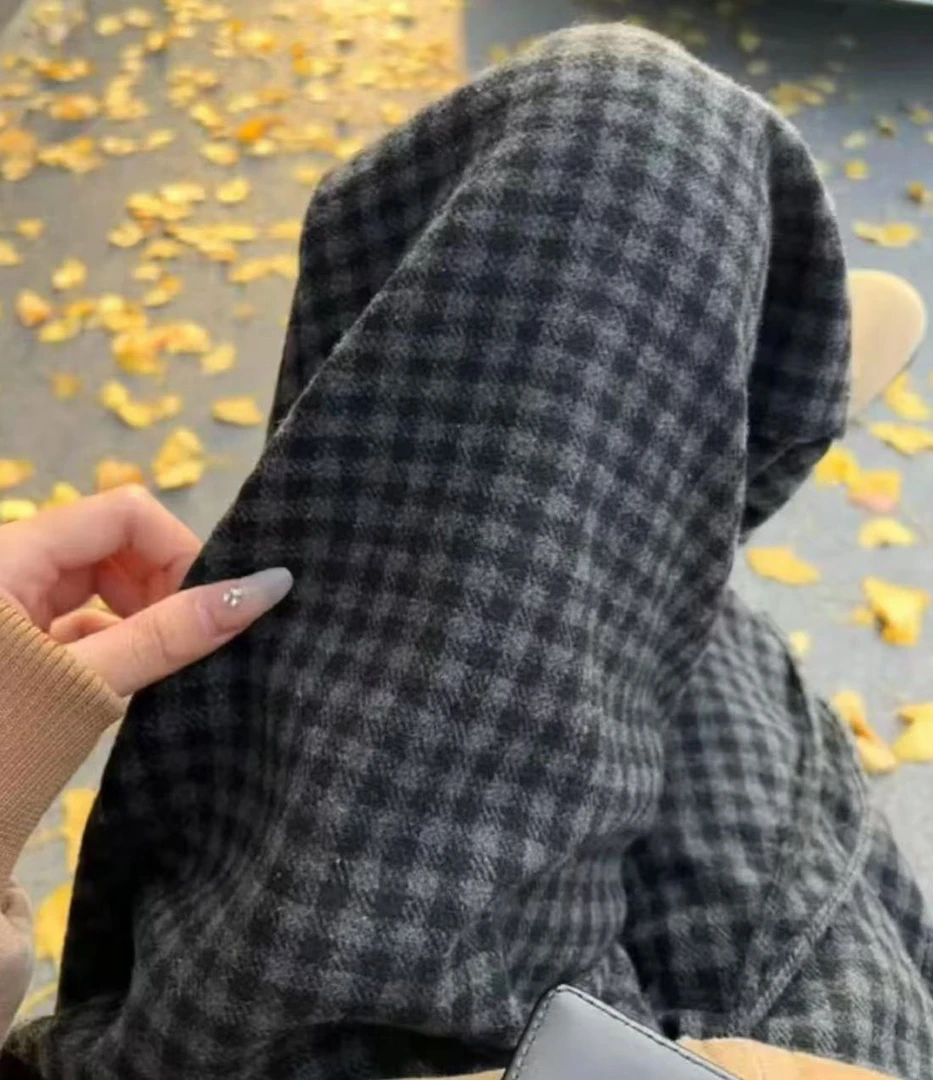 米蓝家名殿！巨洋气显瘦～今年的第一条小灰格加厚阔腿拖地裤8818